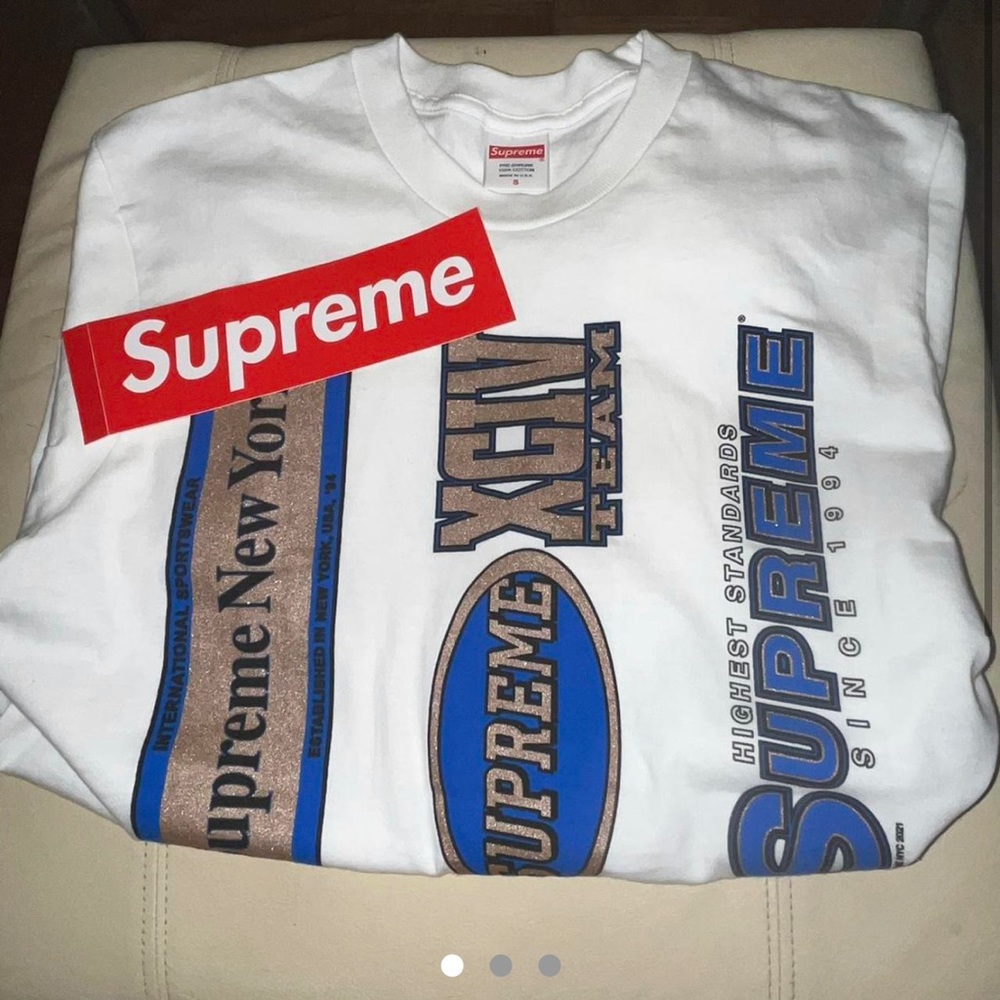 Supreme t shirt